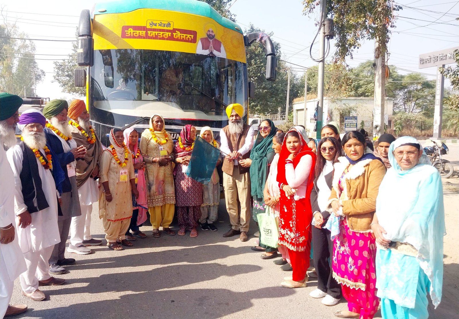 ਮੁੱਖ ਮੰਤਰੀ ਤੀਰਥ ਯਾਤਰਾ ਯੋਜਨਾ ਤਹਿਤ ਤਿੰਨੋਂ ਵਿਧਾਨ ਸਭਾ ਹਲਕਿਆਂ ਤੋਂ ਧਾਰਮਿਕ ਸਥਾਨਾਂ ਲਈ ਬੱਸਾਂ ਰਵਾਨਾ