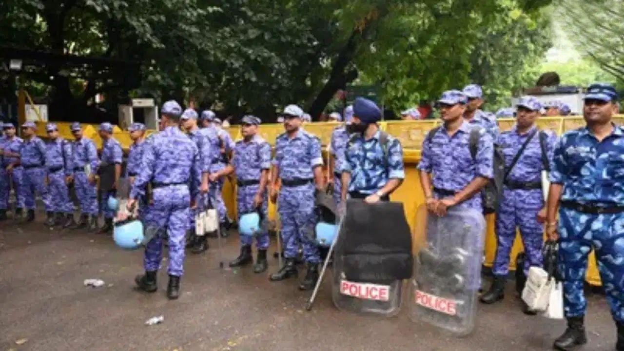 ਦਿੱਲੀ ‘ਚ ਸੁਰੱਖਿਆ ਵਧਾਈ ਗਈ, ਪੱਛਮੀ ਬੰਗਾਲ ਤੋਂ CRPF ਦੀਆਂ 20 ਹੋਰ ਕੰਪਨੀਆਂ ਬੁਲਾਈਆਂ