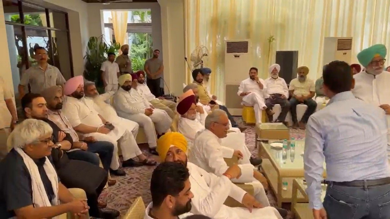 ਚੰਨੀ ਧੜੇ ਨਾਲ ਮੀਟਿੰਗ ਤੋਂ ਬਾਅਦ ਭੂਪੇਸ਼ ਬਘੇਲ ਨੇ ਦਿੱਤਾ ਭਰੋਸਾ, ਕਿਹਾ- ਹਾਈਕਮਾਨ ਅੱਗੇ ਰੱਖਾਂਗਾ ਸਾਰੇ ਮੁੱਦੇ